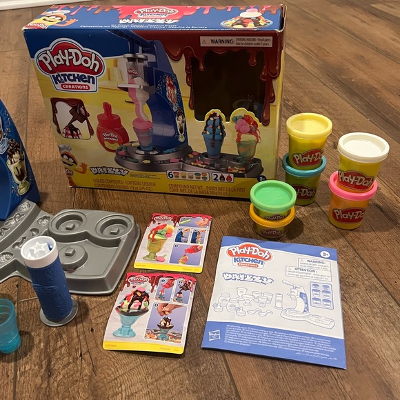 Play Doh Kitchen Creations Drizzy Ice Cream Set - Picture 3 of 10